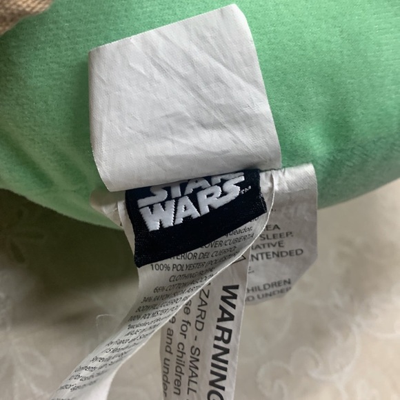 21"x 10" Star Wars The child baby Yoda plush cuddle pillow with hands & feet - Picture 8 of 12